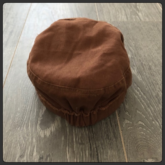 Brown Button Accent Baker Boy Hat - Picture 5 of 6